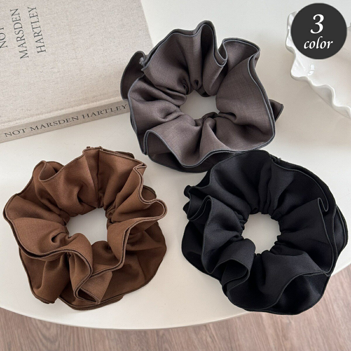 送料無料 シュシュ レディース ヘアアクセサリー ヘアゴム 髪飾り 髪留め フリル ヘアアレンジ 無地 単色 シンプル おしゃれ かわいい 大人可愛い フェミニン シック 上品 通勤 オフィス 女性用 婦人用