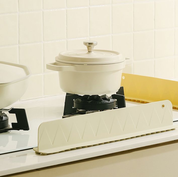 送料無料 水はね防止プレート シンクプレート シリコン製 吸盤式 キッチン用品 水回り用品 シンク 汚れ防止 取付簡単 ガード 吊り下げ 水はね防止 油はね 泡はね キッチン雑貨 laforest-10166860 LaForest サンプル画像3