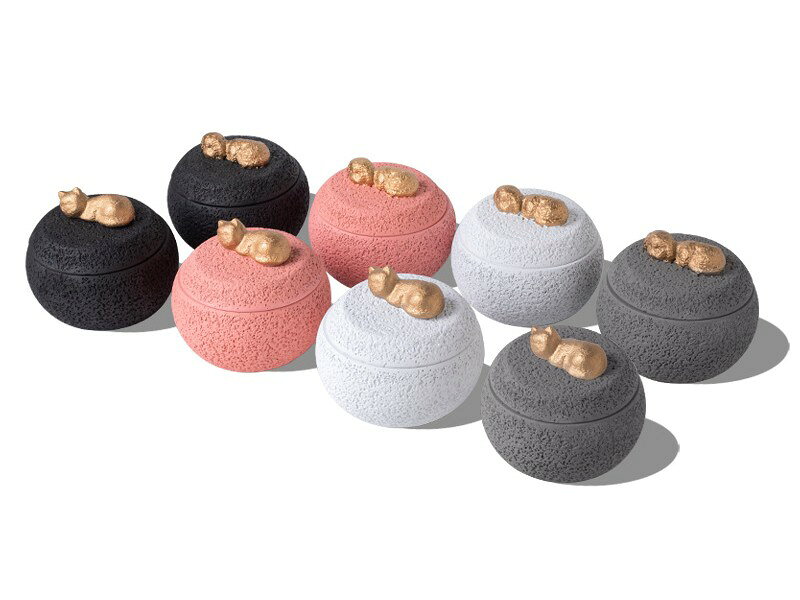 LaForestのペット用骨壺 ペット用遺灰ケース ペット用遺灰入れ 分骨用 遺骨 ペット用メモリアル用品 ペット用メモリアルグッズ ペット用仏具 イヌ 犬 猫 ネコ 小動物用 ペット用品 ペットグッズ 陶器製 丸型 ラウンド パッキン付き 防滑 滑り止め シック カジュアル 可愛い かわいい｜アングル2