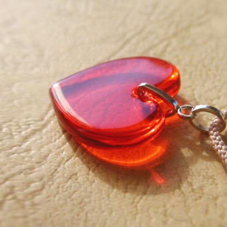 『Vitamin heart』 ガラスアクセサリー ネックレス・ペンダント ハートタイプ