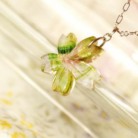 "SAKURA ~Fresh Greenery~" Glass Accessory Necklace/Pendant, Die-Cut (Flat Shape) Type