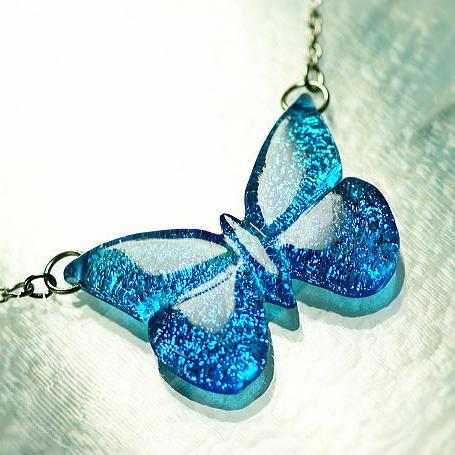Rakuten - 『Dichroic Lycaenidae』 ガラスアクセサリー ネックレス・ペンダント ダイカット(平面造形)タイプ