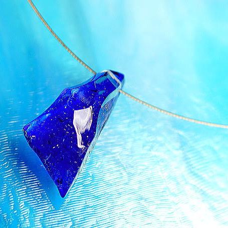 Rakuten - 『BLUE ROCK ICE』 ガラスアクセサリー ネックレス・ペンダント 立体造形タイプ