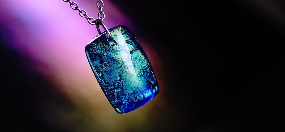 『翠華』 ガラスアクセサリー ネックレス・ペンダント 四角・多角・星タイプ