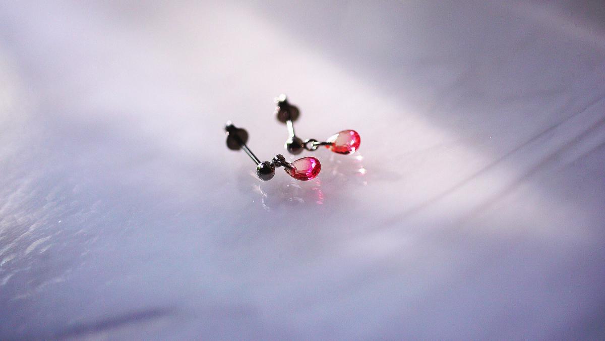 『プチカットしずくピアス / ピンク×ライトピンク』 ガラスアクセサリー ピアス・...