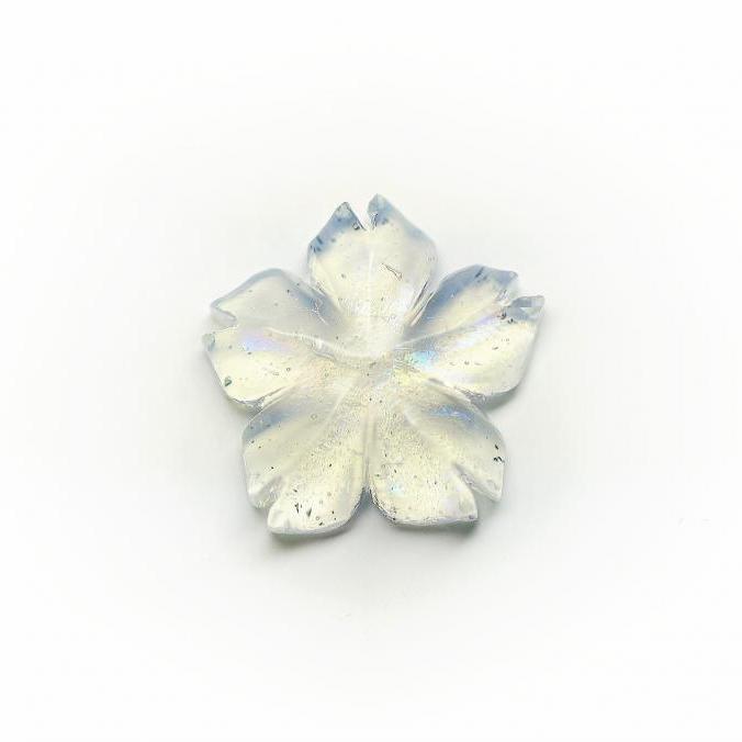 Rakuten - 『瑠璃の一輪桜・淡雪 001(ラメ)★ペンダント、ピアス・イヤリング、リングなどに仕立ててお届けします♪』 ガラスアクセサリー ネックレス・ペンダント ダイカット(平面造形)タイプ