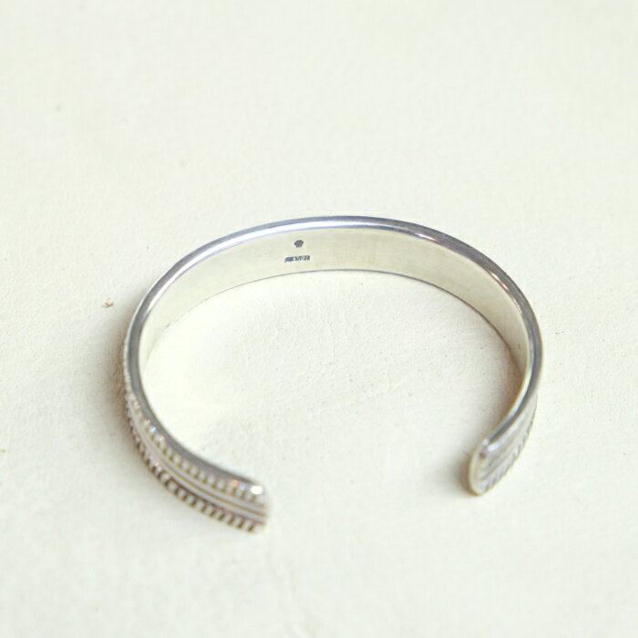 LAHAINAのSTAMP WORKS スタンプワークス【SWB-005】【Chisel Work Bangle】チゼルワークバングル アクセサリー SILVER925 ハンドメイド｜アングル2