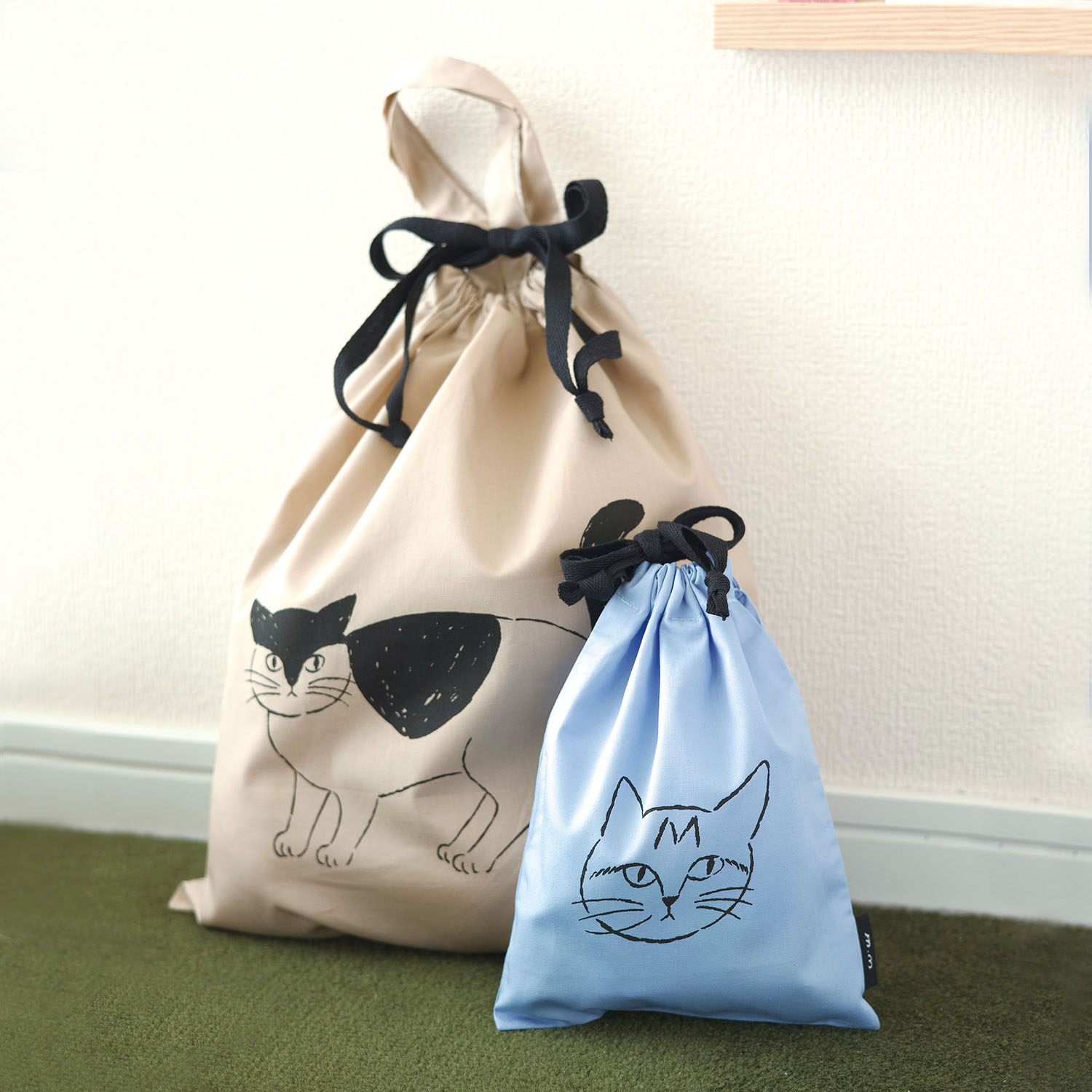 【ポイント5倍!】松尾ミユキ 巾着袋｜Drawstring bag 猫 キャット 雑貨 かわいい おしゃれ 巾着バッグ バッグ 収納 トラベル 旅行 手提げ 大 小さい 収納バッグ レッスンバッグ 子供