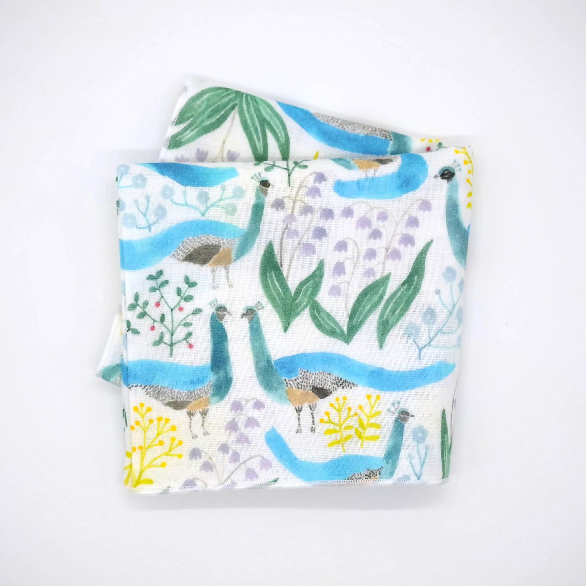 \ポイント2倍/青山佳世 ガーゼハンカチ「peacock mix」| KAYO AOYAMA 北欧 コットン100% 水彩 植物 ボタニカル ガーゼ 大きめ ハンカチーフ タオル 柄 個性的 カラフル 大判 可愛い おしゃれ 花 フラワー ブルー クジャク 大人
