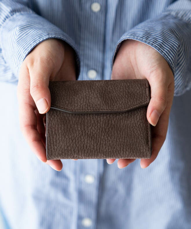 楽天市場】CIE シー FOLK COMPACT MIDDLE WALLET フォークミドル 楽天市場】CIE シー FOLK COMPACT MIDDLE WALLET フォークミドル