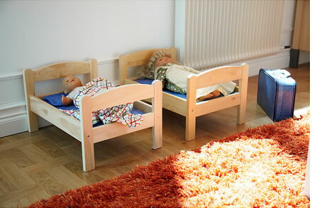ドゥクティグ 人形用ベッド ベッドリネンセット付き 【IKEA （イケア）】 201.678.38 (DUKTIG)