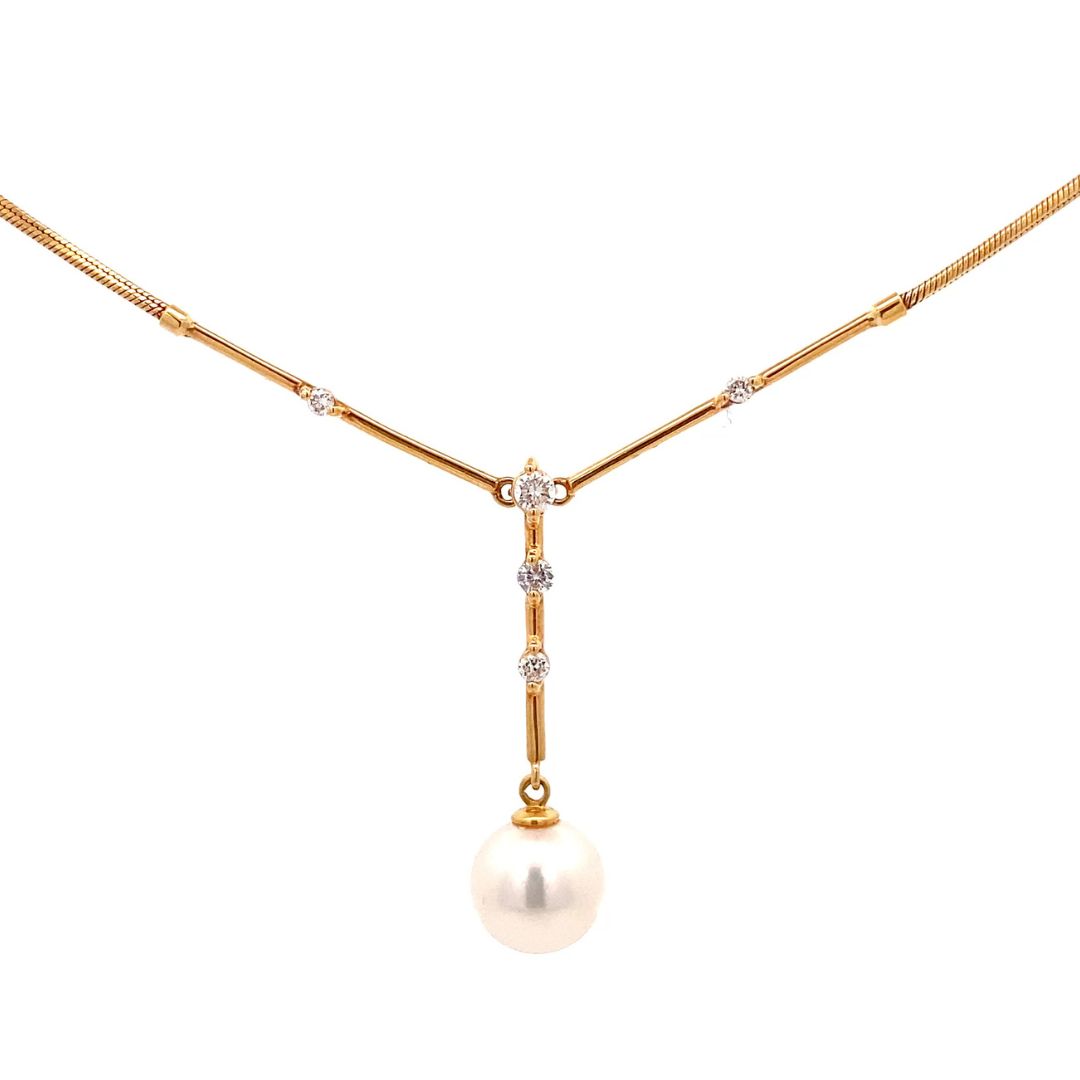 [中古] あこや アコヤパール ネックレス ダイヤモンド 0.13 K18 Y字ライン ゴールド あこや真珠 レディース 上品 フォーマル ジュエリー アクセサリー ABランク 美品