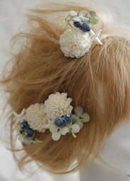 【在庫限り】ウェデイングヘアアクセサリー ブライダル 結婚式 ヘッドドレス ティアラ 二次会　パーティー 舞台 写真 コーラス 演出 成人式 造花 ヘッドドレス 髪飾り ティアラ 髪飾り ホワイト 花の髪飾り ヘアアクセサリー