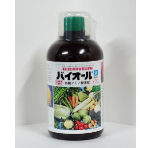 特 徴 野菜、果樹の日照不足による生育抑制対策に。 連作障害の軽減と生育障害の予防に。 窒素（5％）、リン酸（5％）、カリ（％）の他に、総合要素を含む肥料です。 仕様 N、P、K、他／液体 製品サイズ 約73×73×170mm 内容量 500ml 生産国 日本 販売元 アミノール化学 ※品質向上のため予告無く仕様を変更する場合がございます。 ※商品画像の色合いは、画像処理上　若干異なる場合がございます。予めご了承下さい。 ※本商品は、商品特性上、返品をお受けする事ができません。