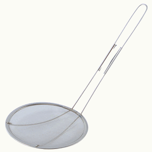 特長 - 仕様 材質:ステンレススチール 呼び寸法：12cm 重さ：32g 全長：約285mm カス揚げ部直径：約120mm 細目 柄長：約200mm 製品サイズ（mm) 縦x横x高さ：285x120x100 製品重量(g) 32 生産国 - 販売元　 アークランズ ※品質向上のため予告無く仕様を変更する場合がございます。 ※パッケージリニューアル等につき、商品画像が異なる場合がございます。予めご了承下さい。 ※商品画像の色合いは、画像処理上　若干異なる場合がございます。予めご了承下さい。
