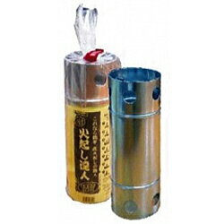 煙突のドラフト（上昇気流）効果をヒントに生まれた、元祖火起し器。 最適な筒の径と長さにより、驚きの早さで炭を着火します。（木炭約5分） しかも使い方はカンタンで手間も失敗もありません。着火剤は不要です。 《使い方》 1、新聞紙を丸めて入れる（2・3個） 2、割り箸を折って入れる（4・5本） 3、木炭を入れる 4、下穴から着火する 【着火時間】 一般炭→約 5分 備長炭→約 40分 一般炭＋備長炭→約 20分 5、上穴に火バサミを通し上に引き抜く 品名 火起し達人　 品番 F-100 サイズ φ102xH397mm 材質 トタン 発売元 株式会社ホンマ製作所 ※品質向上のため予告無く仕様を変更する場合がございます。 ※商品画像の色合いは、画像処理上　若干異なる場合がございます。予めご了承下さい。