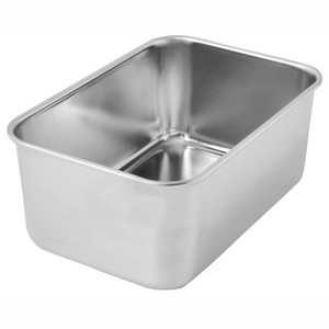 特 長 丈夫でサビに強いステンレス製のバットです。 仕 様 種類：本体 サイズ（呼び）：S号 寸法（外寸）：約160mm×110mm×65mm 底寸：約130mm×80mm 板厚：約0.6mm 容量：0.9L 材 質 18-8ステンレス 重 量 約202g 販売元 大屋金属 ※品質向上のため予告無く仕様を変更する場合がございます。 ※商品画像の色合いは、画像処理上　若干異なる場合がございます。予めご了承下さい。