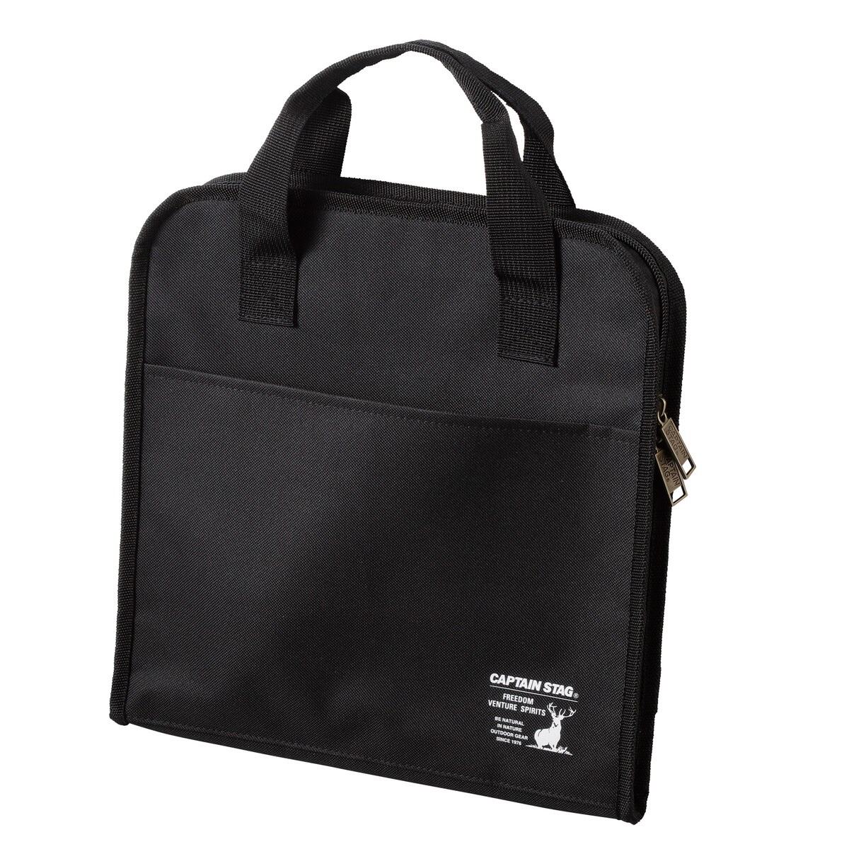 仕様 製品サイズ(約):300×300×厚さ30mm 重量(約):150g 材質:表地/ポリエステル、クッション材/発泡ポリエチレンフォーム(アルミ蒸着) 商品説明 ラウンドグリルプレートの持ち運びや保管に便利な収納バッグです。 クッション入りで中身を保護し、フルオープンできるので出し入れしやすくお手入れも簡単。 小物入れに便利なポケット付き。 ※品質向上のため予告なく仕様を変更する場合がございます。パッケージのリニューアル等につき、商品画像が異なる場合がございます。商品画像の色合いは、画像処理上、若干異なる場合がございます。