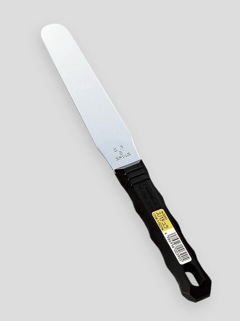 仕様用途：ペンキ塗り、食品加工刃長：150mm全長：278mm 製品サイズ(mm)縦×横×高さ：278×30×17 製品重量(g)54 生産国日本 なめらかな弾力性。 塗りつけ作業などを美しく仕上げます。 ※品質向上のため予告なく仕様を変更する場合がございます。 ※パッケージのリニューアル等につき、商品画像が異なる場合がございます。予めご了承ください。 ※商品画像の色合いは、画像処理上、若干異なる場合がございます。予めご了承ください。