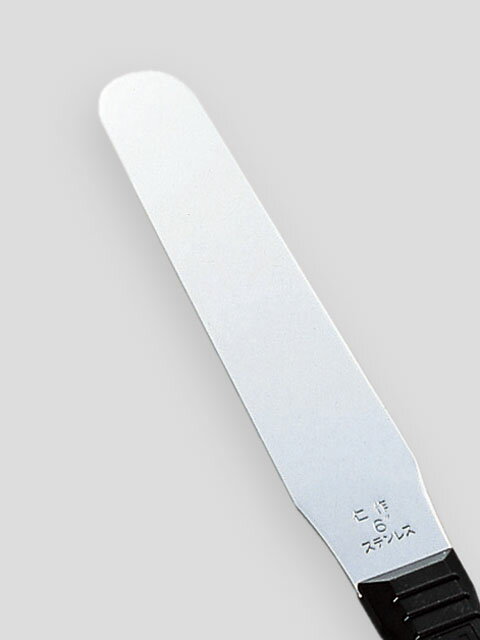 仁作 ステンレス製 スパチュラ プラ柄 150mm No．390