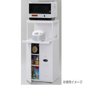 特長 高品質、安心の日本製です。 本体はスチール製で熱や汚れに強く、丈夫です。 多人数の家庭に余裕の米びつ容量30kgです。 スライドテーブルは、本体組立後にセットでき、組立性が向上しました。 下段収納部は棚板2枚付きで、食品ストックや缶詰などが タップリ収納できます。 一番下の棚板は取り外せるので、背の高いペットボトルも収納できます。 仕様 組立式計量米びつ付き＝容量30kg スライドテーブル付きコンセント付き（2口合計で1500W） 電源コード長＝1.5m 許容荷重 天板＝30kg スライドテーブル＝12kg 庫内棚板＝10kg 色 本体・モール：ピュアホワイト　 製品サイズ 約巾56.5×奥46.5×高121.5cm 製品重量 約18.5kg 材質 本体・扉：鋼板（樹脂焼付塗装） 天板・スライドテーブル：着色亜鉛鋼板 米びつ前面板・米受け：ポリスチレン フレーム：鋼管（樹脂焼付塗装） 庫内棚板：着色亜鉛鋼板 生産国　 日本 販売元　 エムケー精工株式会社 ※品質向上のため予告無く仕様を変更する場合がございます。 ※パッケージリニューアル等につき、商品画像が異なる場合がございます。予めご了承下さい。 ※商品画像の色合いは、画像処理上　若干異なる場合がございます。予めご了承下さい。直送商品代引き不可時間指定不可