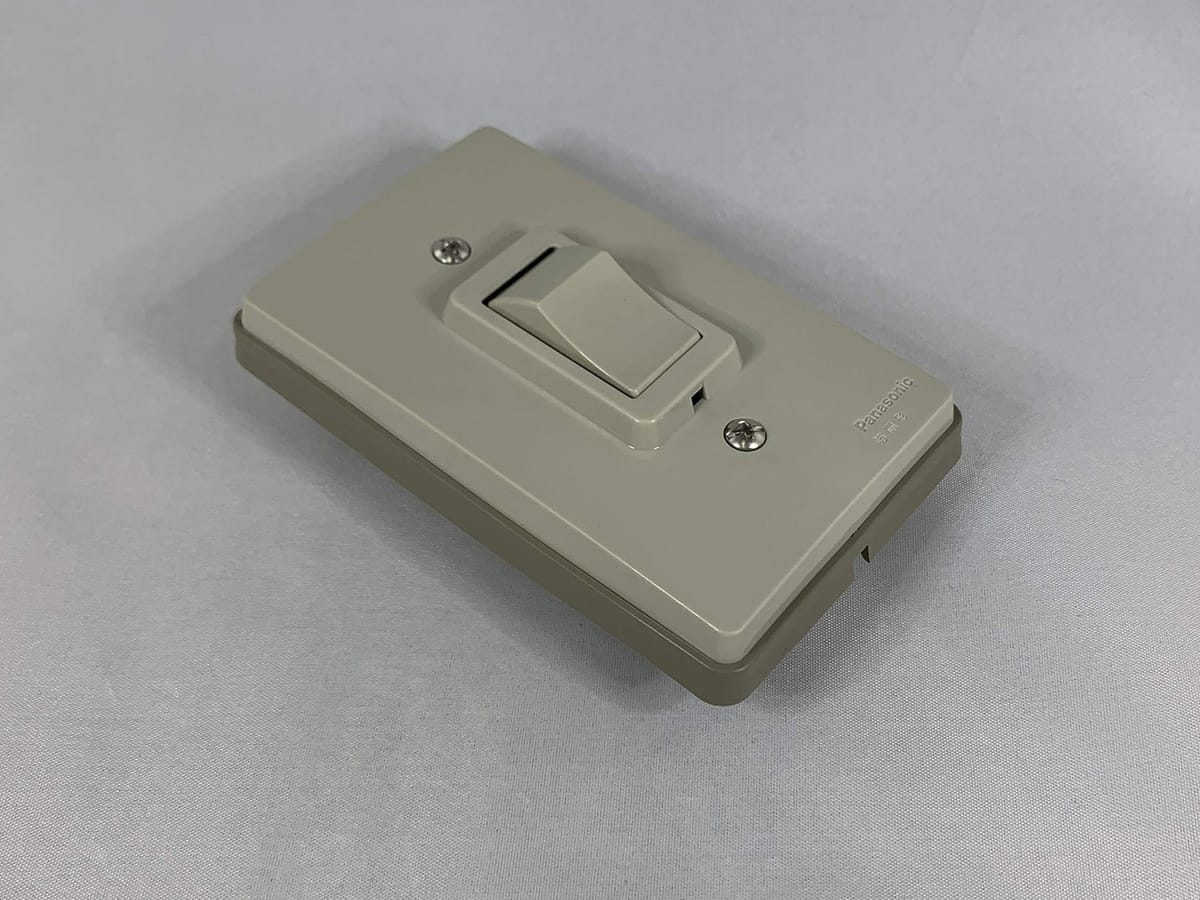 パナソニック(Panasonic) 防水埋込スイッチC 3路 WS6022FK