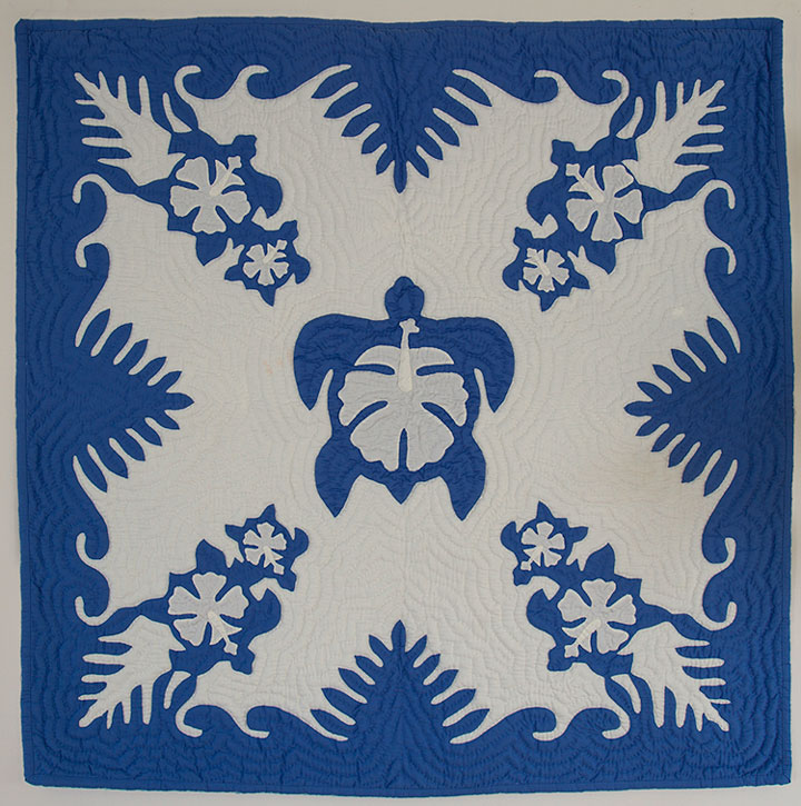 ハワイアンキルト タペストリー 本格手縫い 壁掛け ハワイアン キルト ハワイ インテリア 寝室 リビング 新築祝い 【100X100cm】のサムネイル