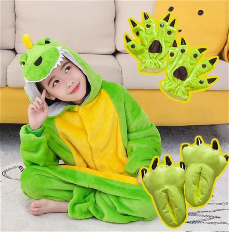 大人気！！恐竜着ぐるみタイプの子供大人用コスチュームです。Halloweenのコスプレ、クリスマスのパーティ衣装に最適・学園祭やパーティーのイベントでも多数ご利用頂いております！！フランネル素材ですのでとてもあったかく、パジャマ・ルームウェアとしても大活躍！！■商品説明■■サイズCM■ 100:適当身長：80-105　適当年齢：2-3歳110:適当身長：105-115　適当年齢：4歳120:適当身長：115-125　適当年齢：5-6歳130:適当身長：125-135　適当年齢：7-8歳140:適当身長：135-145　適当年齢：9歳XS:適当身長：145-150　S:適当身長：150-160　M:適当身長：160-170　L:適当身長：170-180　XL:適当身長：180-189　個人測った寸法になります。数センチの誤差が出る場合がありますので参考にして下さいませ。■注意■※ お取り扱い方法：■手洗いおすすめ致します■塩素系及び酸素系の漂白剤の使用禁止　■日陰のつり干しが良い■洗濯機可(ネット使用可）■注意事項：■※サイズは平置き手採寸サイズとなります。素人が図る為若干の誤差は御座いますが、ご理解の程宜しくお願い致します。■※製造中により、商品において色や柄、縫製など多少のほつ等が生じる場合がございます。神経質の方はご購入をお控え下さい■※モデルに使用している小物、アクセサリ等は商品内容に含まません。管理や上の状況により商品がシワになる場合が御座いますので、予めご下さい。一週間以内サイズ・色交換可能（料生じることがあります）■