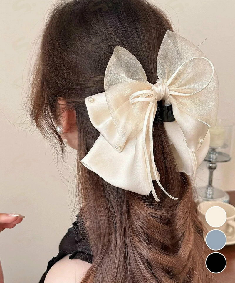■商品の特徴バンスクリップ ヘアアレンジ アクセ 髪飾り 髪留め パール飾り 可愛い オルチャン お洒落 結婚式 発表会上品なオーガンジー素材のリボンバレッタ。 大きめサイズで存在感があり、付けるだけで華やかな印象を演出。 パール付きの飾りがアクセントになり、ヘアアレンジのポイントに最適。■詳細説明素材：ポリエステル+フェイクパール+合成樹脂カラー：ブラック/アイボリー/ブルーグレー サイズ: リボン:高さ約14cm*幅約18.5cm クリップ:長さ約6cm*幅約2cm 生産国：中国■その他説明※包装に関しての注意点：こちらの商品は激 安で販売しているため、化粧箱は付いていませんが、商品に傷付かないよう簡易包装で発送とさせていただきます。 ※海外輸入品のため、商品の細部仕様は多少異なる場合がございます。予めご了承の上、ご注文お願い致します。