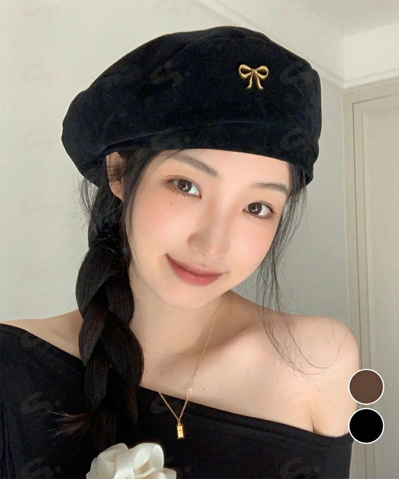 ■商品の特徴ベレーキャップ 防寒帽子 暖かい 小顔 おしゃれ カジュアル シンプル 大人 トレンド感 可愛い 人気クラシックな雰囲気を演出するスエード調ベレー帽。 フロントに施された小さなリボン飾りが上品なアクセントに。 シンプルながらもガーリーな印象をプラス。 大人可愛いスタイルからモードな着こなしまで幅広く活躍する。■詳細説明表地素材：ポリエステル65％+綿35％ 裏地素材：ポリエステル100％カラー：ブラック/ブラウン サイズ：ワンサイズ 頭囲：約56-58cm(調節ひも付き、サイズの微調節が可能) 深さ：約8cm つば：約2.2cm 裏地：あり 伸縮性：なし 生産国：中国■その他説明※すべて平置きサイズです（採寸方法違いより、多少の誤差がございますので、ご了承ください）。 ※海外輸入品のため、商品の細部仕様は多少異なる場合がございます。予めご了承の上、ご注文お願い致します。