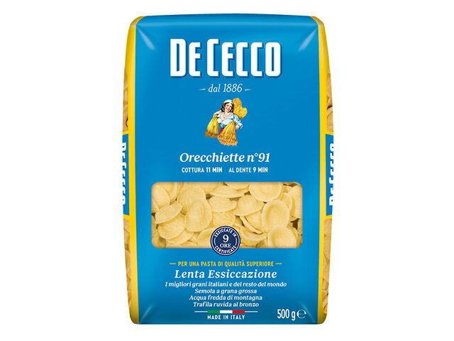 【DE CECCO】（ディチェコ）イタリアを代表するパスタメーカー「ディチェコ」。1898年の創業以来、厳選された素材を用いて高品質なパスタを作り続けています。日本でもすっかりおなじみ、不動の人気を誇ります。イタリアの家庭の常備食材は、今や世界の家庭にも欠かせない存在に。「小さな耳」という意味のパスタ。その名の通り、かわいい耳たぶのような窪んだ形状が特徴のパスタです。スープの具材や、野菜、チーズなどと和えるように合わせる調理法がポピュラーです。食材とのバランスを考えながら、様々なソース、具材との組み合わせをお楽しみください。ゆで時間　11分名称オレキエッテ原産国イタリア原材料デュラム小麦のセモリナ内容量単品：500g ケース：500g×24個保存方法湿気や直射日光を避け、冷暗所にて保存してください。賞味期限商品に記載輸入元日清フーズ株式会社配送方法常温発送[ 配送・送料についてはこちら ]