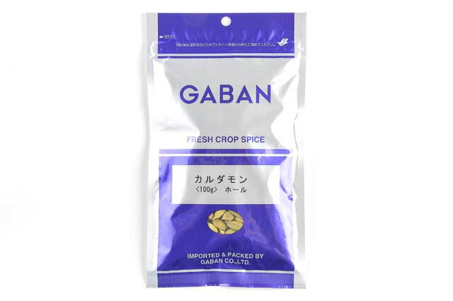 【GABAN】（ギャバン） 1954年、創業者たちの熱い思いによって誕生した（株）ギャバンは、以来半世紀、「日本のシェフに、本物のスパイスを」という志を脈々と受け継ぎ、常にプロの視点で製品品質を追求し続けています。世界各国の原産地で収穫される最上級の原材料を入手し、本物の味と香りを生み出す製法や、料理の味を引き立てる絶妙なブレンドを探求しています。 ショウガ科の植物の種子で1cm位の卵型をしています。味はほろ苦く、特有の芳香があり、「香りの王様」と言われる高級スパイスです。カレーの主原料として有名ですが、コーヒーやデザートなどにも幅広くご利用いただけます。名称カルダモン原産国グアテマラ原材料カルダモン内容量100g保存方法常温賞味期限商品に記載製造者（株）ギャバン配送方法常温発送[ 配送・送料についてはこちら ]