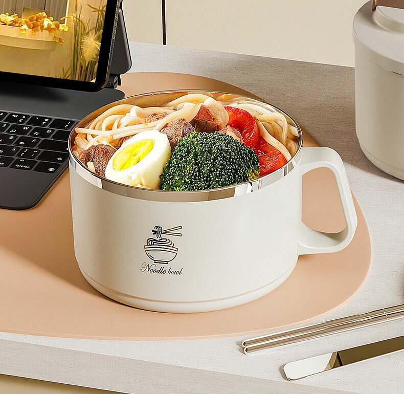 【こだわりの素材】 内部は高品質の食品グレードのステンレススチール製で、錆びず。味やにおいが残らないので、繰り返し使えます。外装と間仕切りは食品グレードの安全なPP製です。エッジ部分が円滑なアークデザインしており、快適に使用でき、鋭くなく、衝突で傷を避けます，底に滑り止め設計し、に摩擦を増やして滑り止めです。 【多機能】ステンレス製のランチボックスは積み重ねられるように設計されており、自由に組み合わせてさまざまな量の食品を便利に収納できます。学校や職場、外出先で美味しい手作り料理を楽しむのに便利です。スープ、チャーハン、パスタ、その他の温かい食べ物を保存するのに最適です。【こだわりの素材】 内部は高品質の食品グレードのステンレススチール製で、錆びず。味やにおいが残らないので、繰り返し使えます。外装と間仕切りは食品グレードの安全なPP製です。エッジ部分が円滑なアークデザインしており、快適に使用でき、鋭くなく、衝突で傷を避けます，底に滑り止め設計し、に摩擦を増やして滑り止めです。 【多機能】ステンレス製のランチボックスは積み重ねられるように設計されており、自由に組み合わせてさまざまな量の食品を便利に収納できます。学校や職場、外出先で美味しい手作り料理を楽しむのに便利です。スープ、チャーハン、パスタ、その他の温かい食べ物を保存するのに最適です。