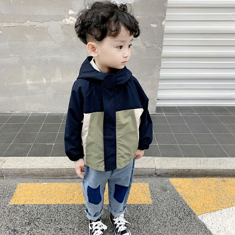 キッズ ジュニア UVカットジップパーカー トップスジャケット 子供服 春 夏 秋 アウトウェア アウター　ウィンドウブレーカー パーカー 薄手 男女兼用 冷房対策 長袖ジャケット