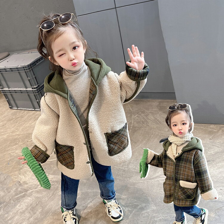 Rakuten - 子ども服 女の子 冬服 アウター ミドル丈コート モコモコ 厚手 キッズ アウター コート フード付き 長袖 チェック柄 おしゃれ お出かけ 通学着 冬着 90 100 110 120 130 140