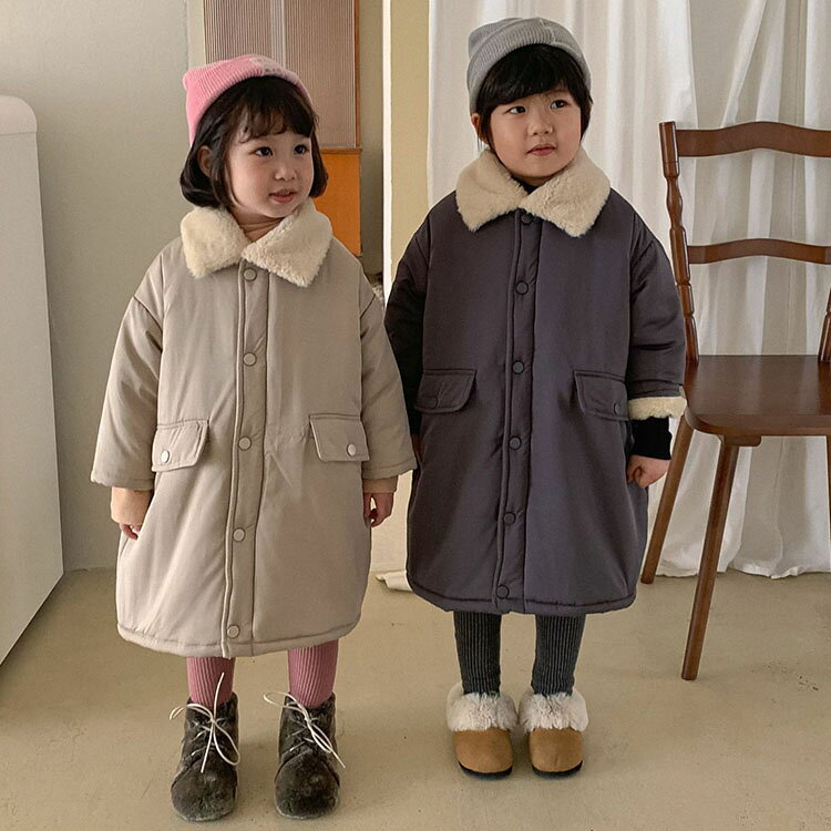 lanmanyaの送料無料 子供服 ムートンコート 裏ボア 中綿ダウンジャケット アウター ロングコート 防寒 裏起毛 厚手 女の子 男の子 キッズ おしゃれ カジュアル ゆったり あったか トップス ことも服 通学 ジュニア服 秋冬 2色 80cm 90cm 100cm 110cm 120cm 130cm 140cm 150cm｜アングル2