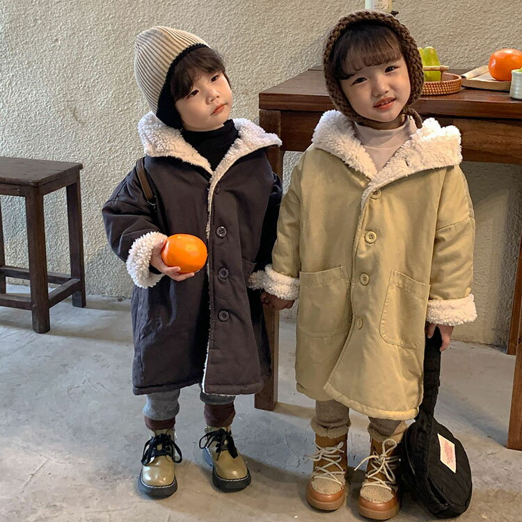 送料無料 子供服 ムートンコート 帽付 裏ボア 中綿ダウンジャケット アウター ロングコート 防寒 裏起毛 厚手 女の子 男の子 キッズ おしゃれ カジュアル ゆったり あったか トップス ことも服 通学 ジュニア服 秋冬 2色 90cm 100cm 110cm 120cm 130cm 140cm 150cm