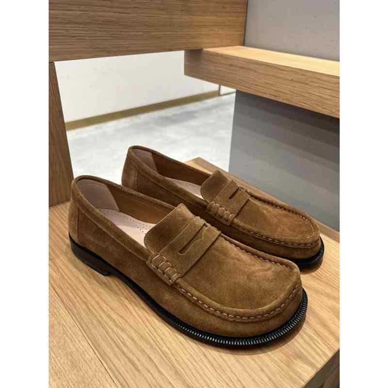 メンズ モカシン カジュアル シューズ レトロ オールド マネー 革 ローファー ユニセックス ブラウンの..