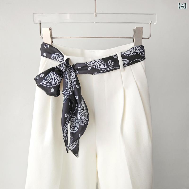 ハイセンス スカーフ リボン ネイビーブルーの ロング シルクスカーフ ベルトと ジーンズ スカート 女..