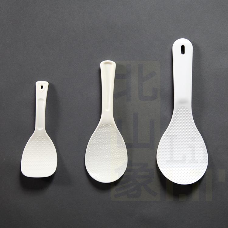 しゃもじ 業務用 炊飯 器用 しゃもじ / スプーン ノンスティック プラスチック 家庭用に 最適 小中大 ..