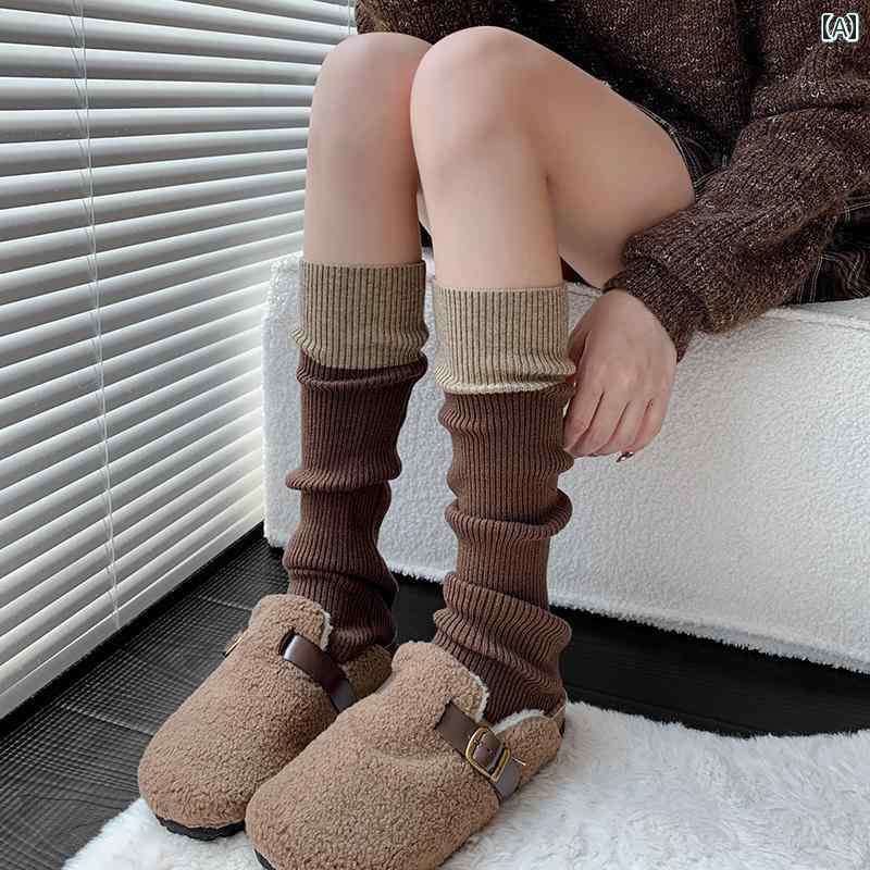 レディースソックス レディースの メイラード ブラウン ソックス 暖かい グレー ニットの レトロ カラー ブロック スラウチ ホワイトの ふくらはぎ ウォーマー。