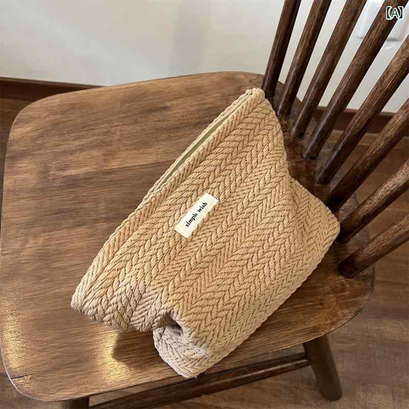 化粧品バッグ レディース 2025年 コスメポーチ レディース 叔母さん ナプキン 生理用 収納 バッグ 替え 持ち 運び 小型