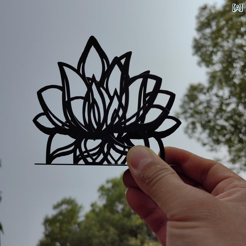 壁掛け トイレットペーパーホルダー 蓮の 模様の 錬 鉄製 ティッシュ ホルダー デスク トップ 収納 ラック 金属製の シルエット モダンで な ナプキンホルダー。