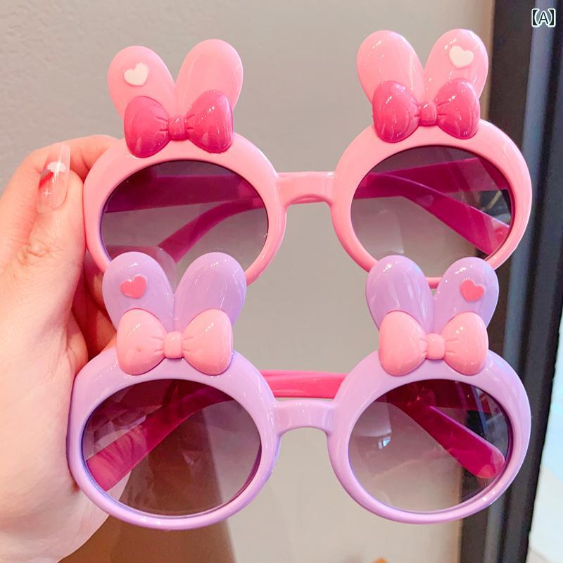 子供用サングラス 子供用 サングラス かわいい の 女の子 男の子と サングラスは 目を 傷つけません 紫外線 防止 ベビー グラス