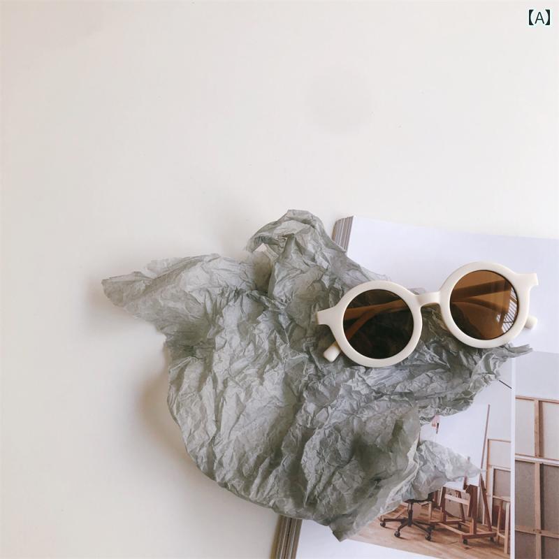 子供用サングラス 韓国 子供用 クリーム カラーの 丸型 フレーム サングラス ベビー 旅行用 な 個性 日焼け防止 目 夏