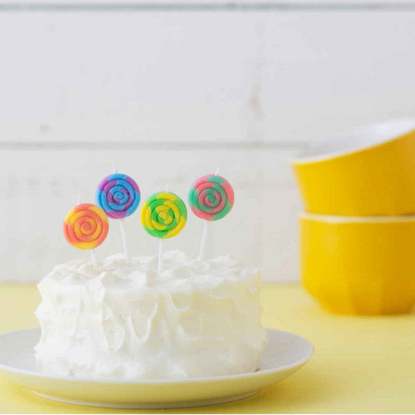 ペロペロキャンディ キャンドル 4本入り かわいい おしゃれ ロリポップ lollipop インスタ映え Instagram オススメ パーティ バースデー 誕生日 ろうそく ケーキ用 ピックキャンドル ハーフバースデー 1歳 2歳 3歳 4歳 カメヤマキャンドルハウス