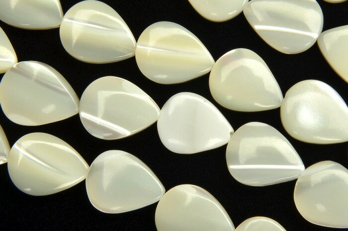 【連売り】マザーオブパール ドロップ 8x10mm 1連（約35cm）天然石 パワーストーン ビーズ パーツ _R21290-8