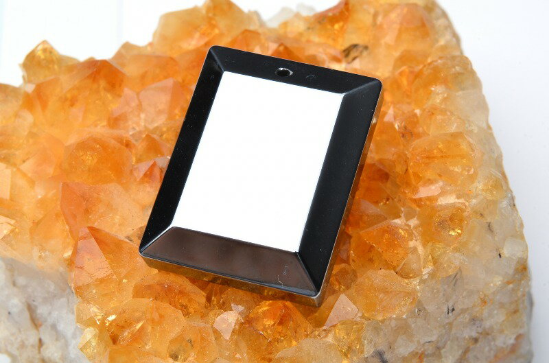 【10％OFF!】高純度 テラヘルツ鉱石 レクタングル（小）　27x21mm　 天然石 パワーストーン ペンダント..