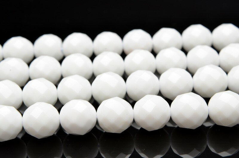 【連売り】ホワイトオニキス 64面カット　12mm　1連（38cm）_R5543-12