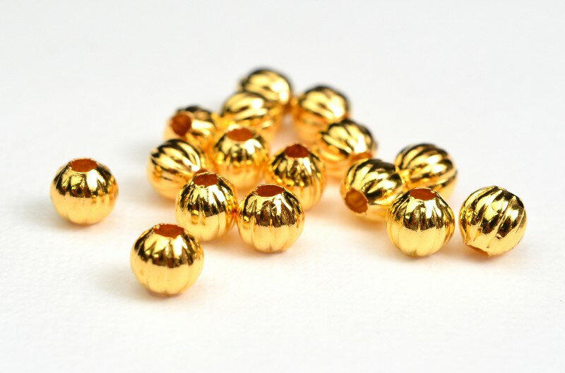 Rakuten - シボリビーズ 淡金 100個入り　5mm　アクセサリーパーツ アクセサリー _KZ100